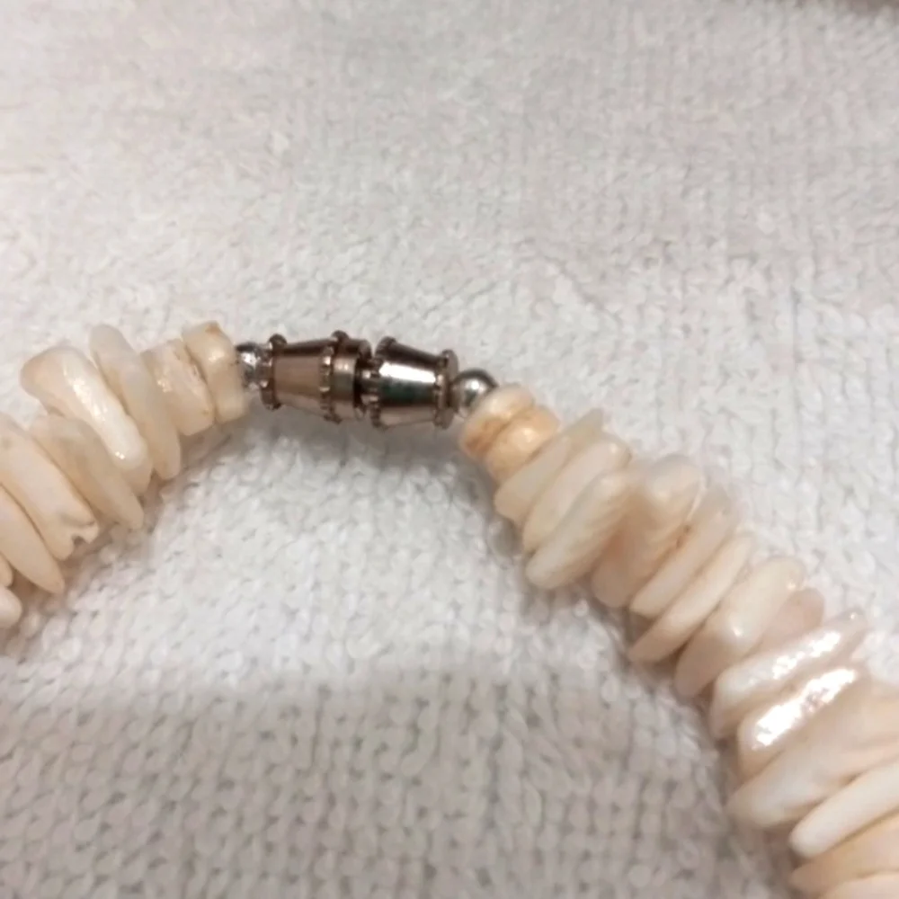 Puka Shell Braclet unisex 9.5